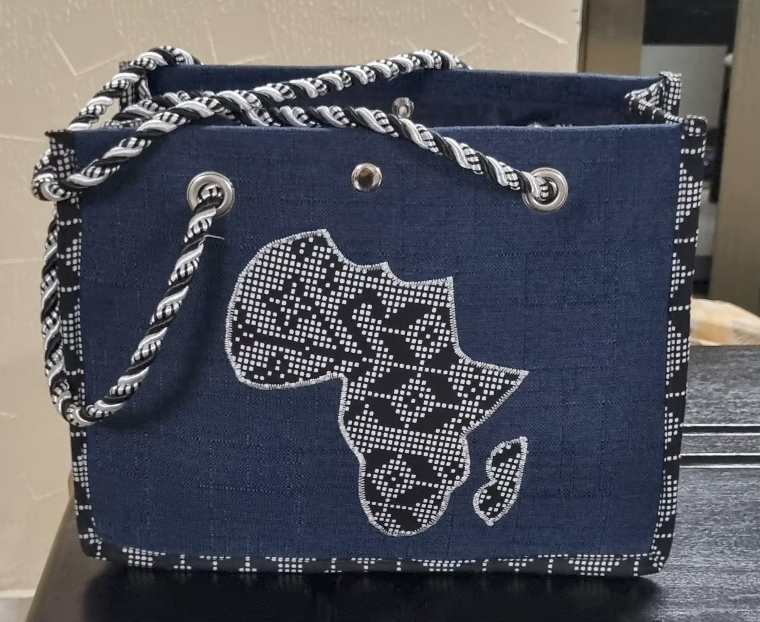 Sac Africa mini - Image 7